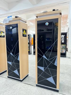 IP54 Porte de barrière à la montée avec AC220/AC110 50/60HZ 1.5S-6S Temps d'ouverture/fermeture pour un accès contrôlé et une distance de télécommande ≤30M